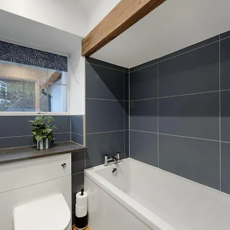 Hébergement de vacances 3 Bed In Oc-lr202 Chapel Stile
