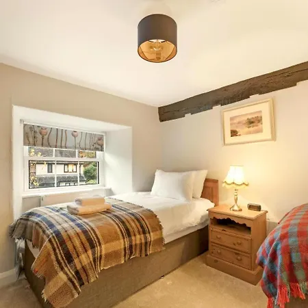 3 Bed In Oc-lr202 Chapel Stile