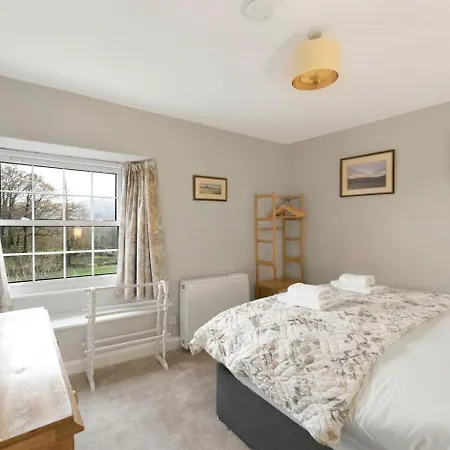 3 Bed In Oc-lr202 * Chapel Stile